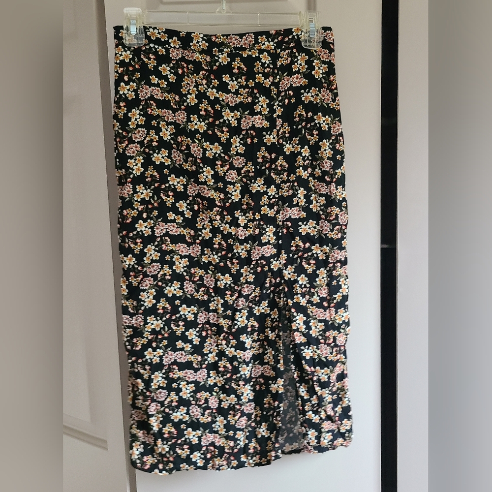 Ivy + Main Black Floral Skirt